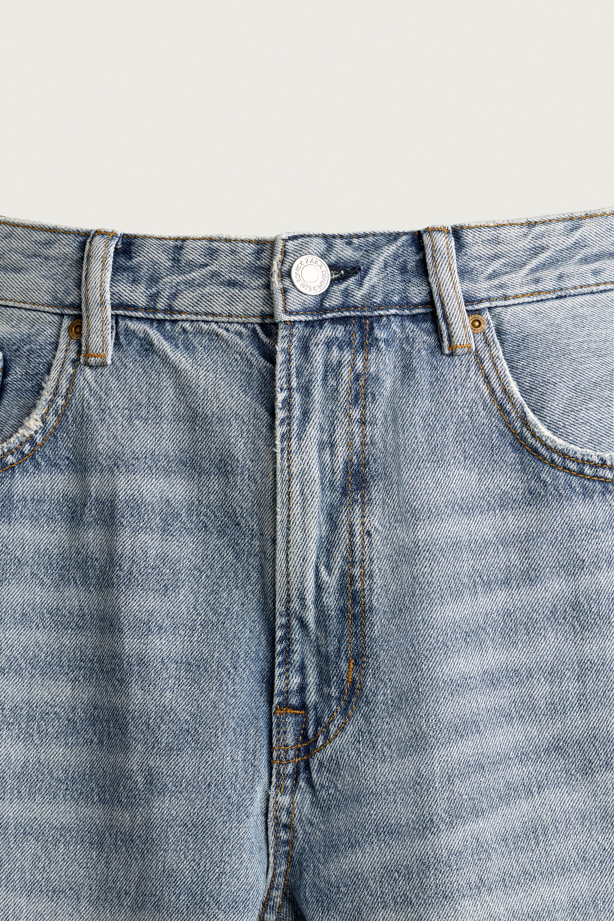 LOOSE FIT JEANS